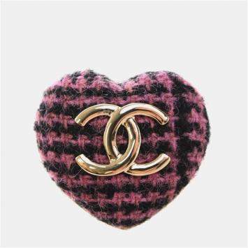 Pre Owned Chanel CC Heart Pink Black Tweed Gold Tone Metal Women's Brooch