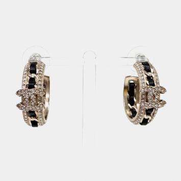 Pre Owned Chanel Gold Tone Earrings