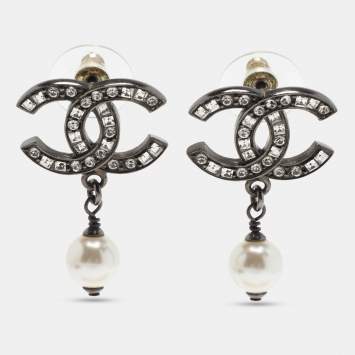 Pre Owned Chanel CC Crystals Faux Pearls Gunmetal Tone Earrings