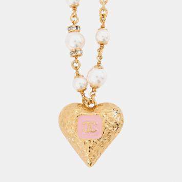 مملوكة مسبقًا Chanel CC Logo Heart Gold Tone Metal Faux Pearl Rhinestone Women's Necklace