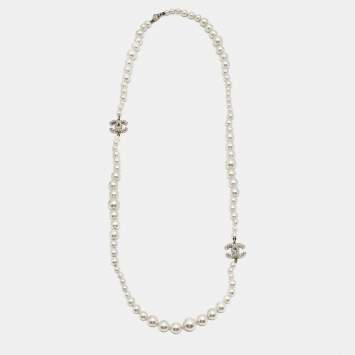 Pre Owned Chanel CC Faux Pearls Gold Tone Necklace