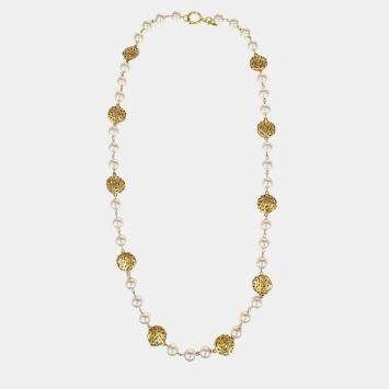 Pre Owned Chanel Vintage Collection 25 Gold -Tone Metal Faux Pearl Caged CC Filigree Disc Station Necklace