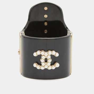 Pre Owned Chanel CC Black Resin Faux Pearls Embedded Asymmetric Cuff Bracelet