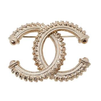 Pre Owned Chanel CC Textured Gold Tone Pin Brooch