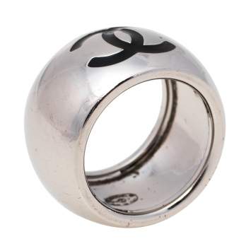 Pre Owned Chanel Black Resin Silver Tone Heart CC Logo Ring Size 55