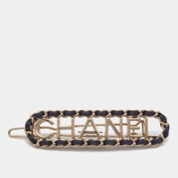 Pre Owned Chanel Gold Tone Logo Leather Detail Hair Clip 