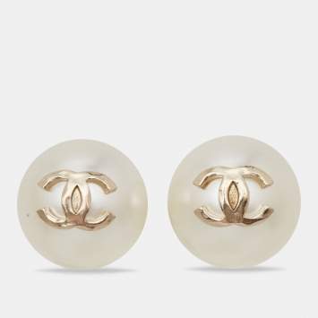 Pre Owned Chanel CC Faux Pearl Gold Tone Stud Earrings