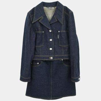 Pre Owned جاكيت بدلة وتَنُّورَة شانيِل نيفي مقاس 40 و38