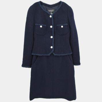 Pre Owned جاكيت وتنورة شانيل بدلة باللون الكحلي 97P رقم 38