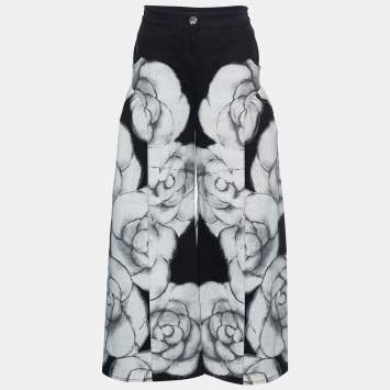 Pre Owned Chanel Black Camellia Print Denim High Waist Flared Jeans