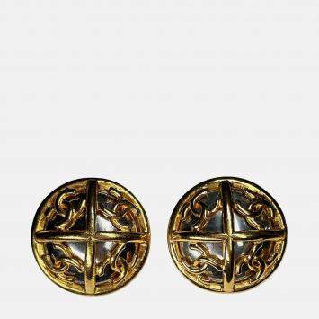 Pre Owned Chanel 93P Round Mirror CC Clip on Earrings