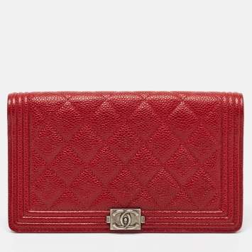 Pre Owned Chanel Dark Red Quilted Caviar Leather Boy Yen Wallet