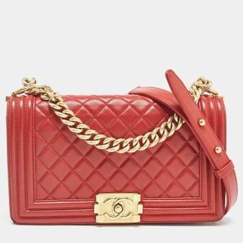 Pre Owned Chanel Red Quilted Leather Medium Boy Flap Bag