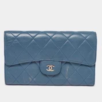 Pre Owned Chanel Blue Quilted Leather Trifold Wallet