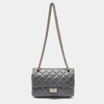 Pre Owned Chanel Blue Quilted Leather Classic 224 Reissue 2.55 Flap Bag