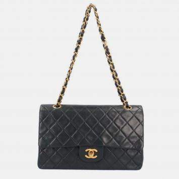 Pre Owned Chanel Black Lambskin Leather Medium Classic Double Flap Shoulder Bags