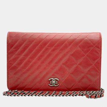 Pre Owned Chanel Red Calf Leather Matelasse Boy Chain Wallet