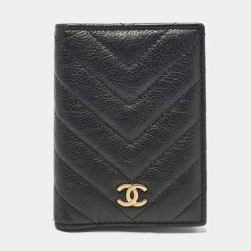 Pre Owned Chanel Black Chevron Quilted Leather CC Card Holder