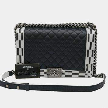 Pre Owned Chanel Black White Seal Lambskin Boy Chanel Chain Shoulder bag