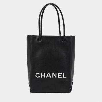 Pre Owned Chanel Black Calfskin Essential Tote Bag