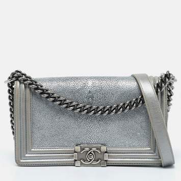 Pre Owned Chanel Grey/Silver Leather and Stingray Medium Boy Flap Bag
