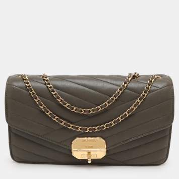 Pre Owned Chanel Green Chevron Quilted Leather Gabrielle Flap Bag