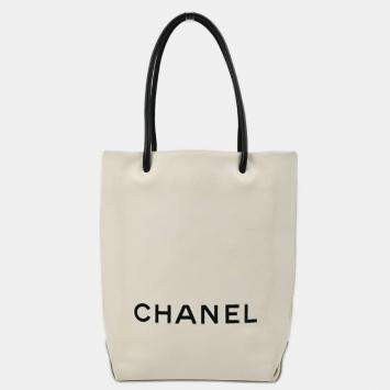 Pre Owned Chanel White Calfskin Essential Tote Bag
