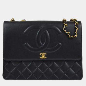 Pre Owned Chanel Black Lambskin Leather Maxi Classic Flap Jumbo Chain Shoulder Bag