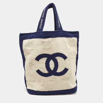 Pre Owned Chanel Navy Blue/Off White Terry Cotton CC Beach Tote