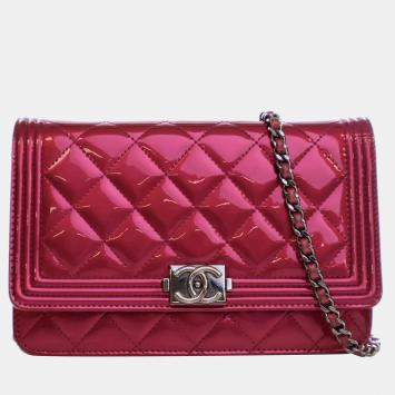 Pre Owned Chanel Boy Wallet On Chain (WOC) Purple Patent