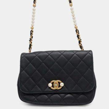 Pre Owned Chanel Black Calf Leather CC Pearl Shoulder Bag