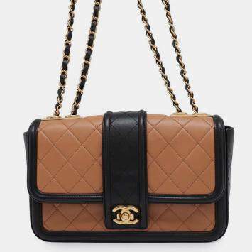 Pre Owned Chanel Matelasse Single Flap Chain Beige/Black Lambskin Shoulder Bag