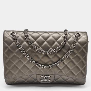 Pre Owned Chanel Grey Quilted Leather Maxi Classic Double Flap Bag