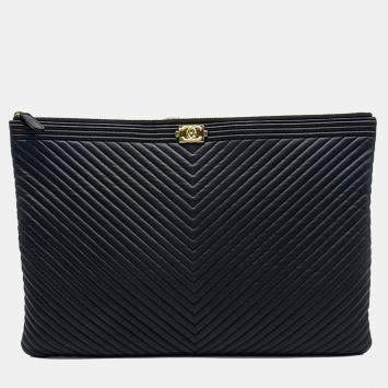 Pre Owned Chanel Black Leather Chevron Boy Large Clutch Bag