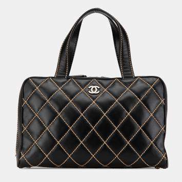 Pre Owned Chanel Black Lambskin CC Wild Stitch Handbag