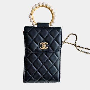 Pre Owned Chanel Black Lambskin Quilted Pearl Crown Phone Holder 