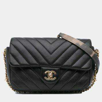 Pre Owned Chanel Black Mini Rectangular Chevron Lambskin Chain Around Flap Bag