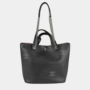 Pre Owned Chanel Navy Leather Shoulder Bag 
