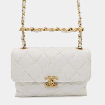 Pre Owned Chanel Matelasse Chain  White Lambskin shoulder Bag
