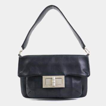 Pre Owned Chanel Black Leather 2.55 Shoulder Bag