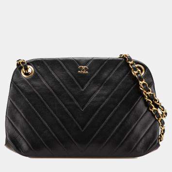 Pre Owned Chanel Black CC Chevron Lambskin Frame Chain Shoulder Bag
