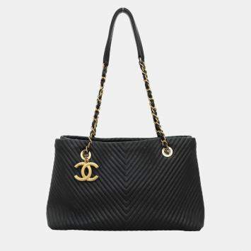 Pre Owned Chanel Black Chevron Leather CC Chain Surpique Shoulder Bag