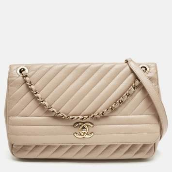 Pre Owned Chanel Beige Diagonal Quilted Leather Medium Flap Bag