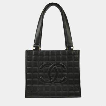 Pre Owned Chanel Black Lambskin Choco Bar Shoulder Bag