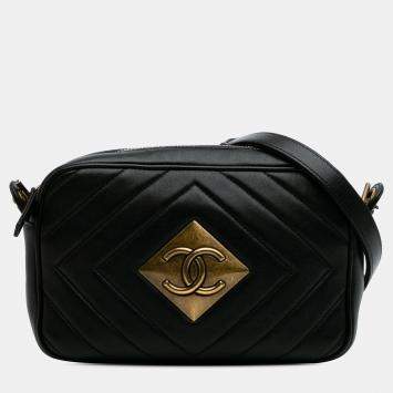 Pre Owned Chanel Black Chevron Lambskin Pyramid CC Camera Bag