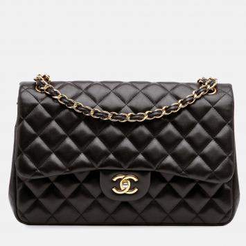 Pre Owned Chanel Black Jumbo Classic Lambskin Double Flap