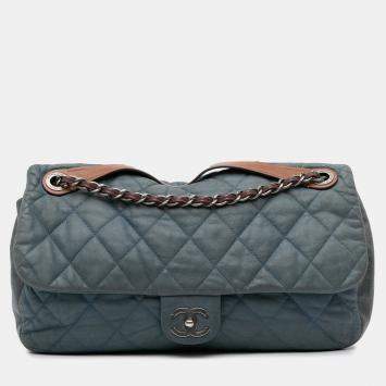 Pre Owned Chanel Blue Jumbo Iridescent Calfskin In The Mix Flap
