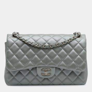 Pre Owned Chanel Silver Jumbo Classic Lambskin Double Flap