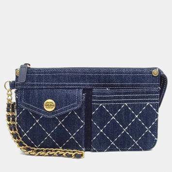 Pre Owned Chanel Navy Blue Matelassé Denim Clutch
