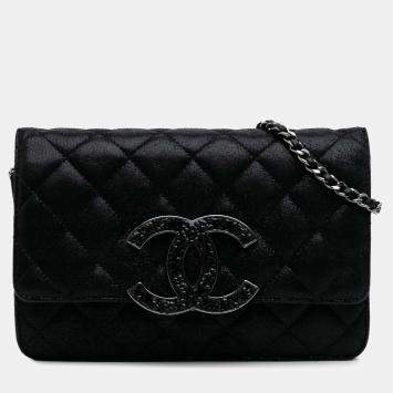 Chanel Black Iridescent Caviar Crystal CC Wallet On Chain